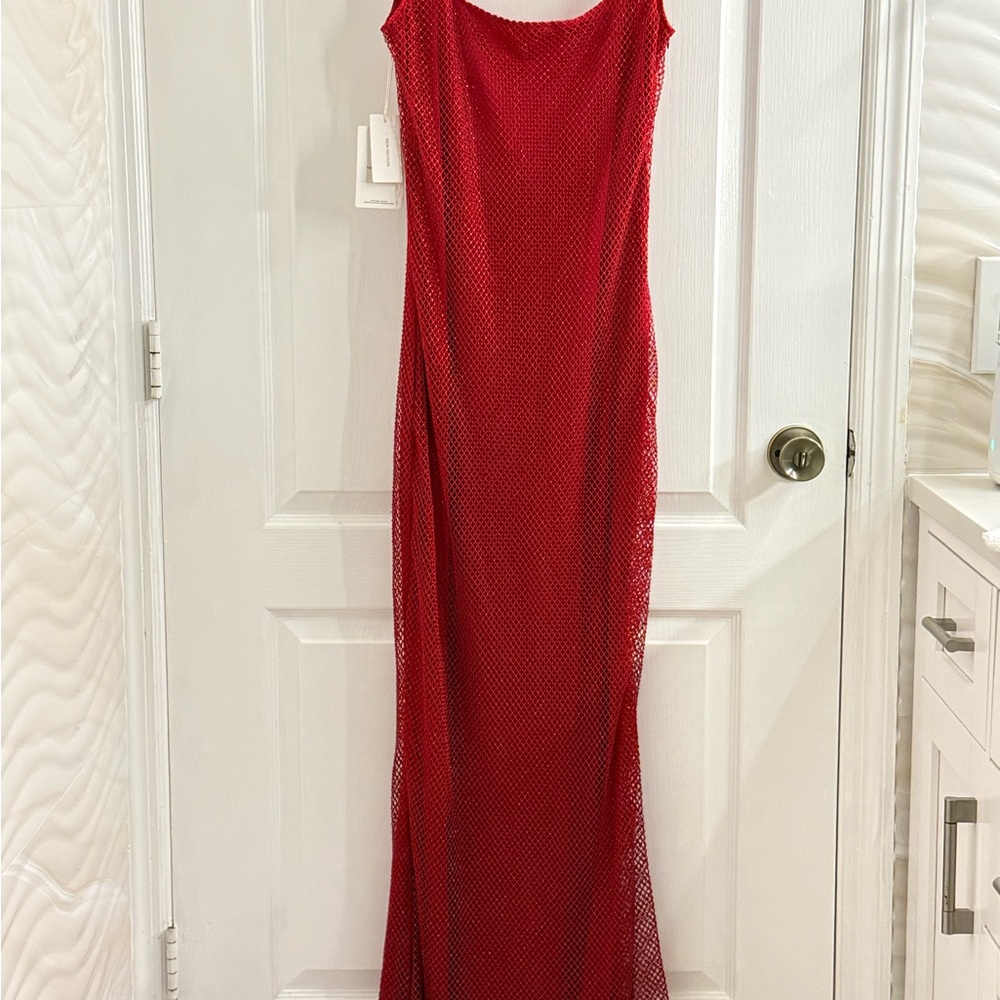 Elegant Red Sleeveless Dress